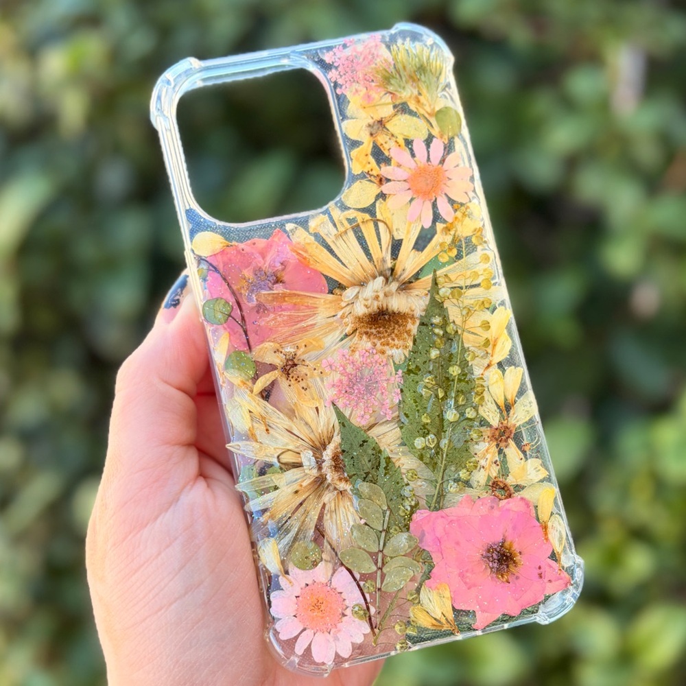 Cute kawaii custom made pressed flower resin phone case I phone 13 pro